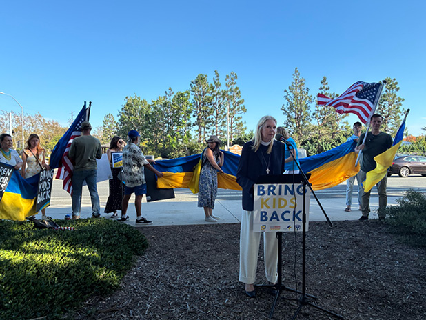 Rev. Cindy speaks about supporting Ukrainian kids on Aug. 24, 2026